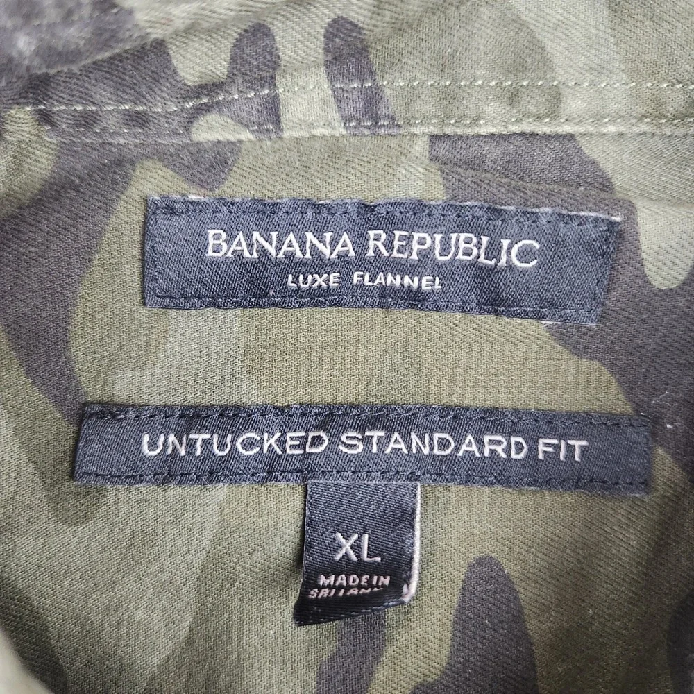 Banana Republic Luxe Flannel Camo Shirt Mens XL Untucked Standard Fit Green